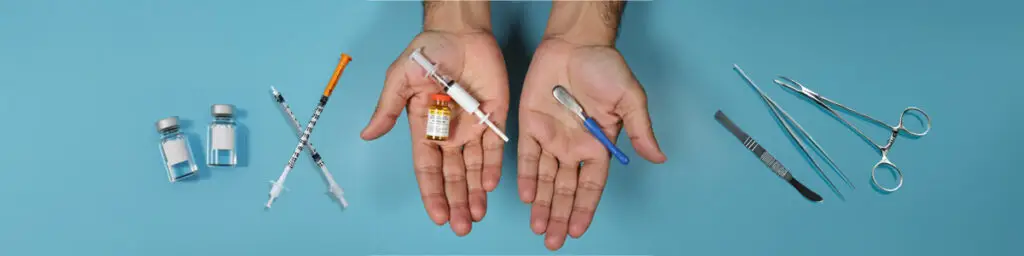 Two hands compared: one holds a GLP‑1 syringe and vial, the other a surgical scalpel — illustrating GLP‑1 vs bariatric surgery.